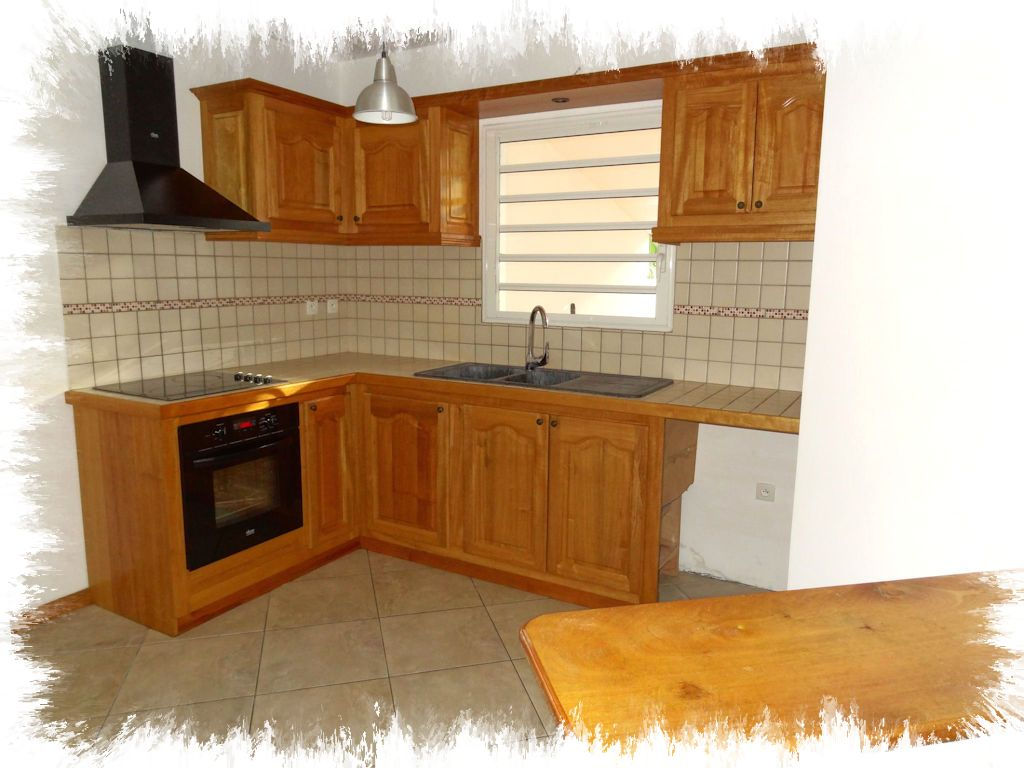 EXCLUSIVIT JPI  : SAINTE CLOTILDE Villa T4 d'une surface utile de 109 m avec jardin 180 m 3/10